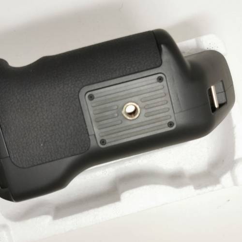 Canon VG10 grip for EOS-5 body