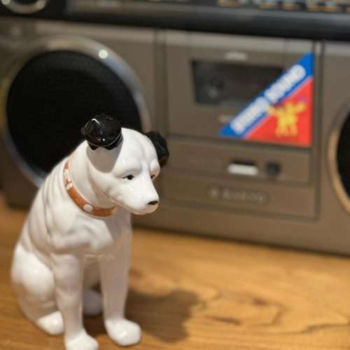 Nipper RCA Victor dog，約18cm高，九成半新，有意請pm我，謝謝