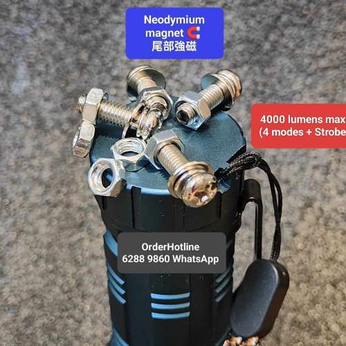 超強光手電筒4000流明. Super Bright Flashlight 🔦 Torch. Rechargeable via USB-...