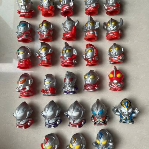 Ultraman finger toy figure model 咸旦超人 鹼蛋超人 手指 公仔 模型