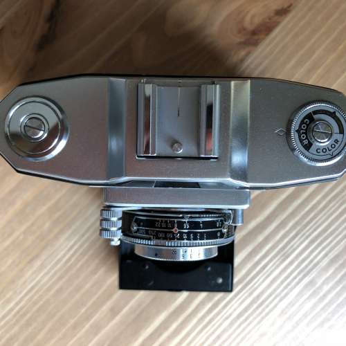 Two Sets of ZEISS Ikon Contina 135 Film Cameras 兩部蔡司135菲林相機 Tessar 鏡頭