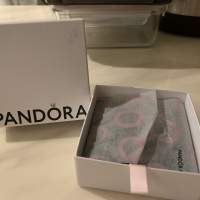全新 正牌 Pandora bracelet 連gift box 禮物盒