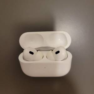 AirPods Pro (第2代) + Lightning Connector