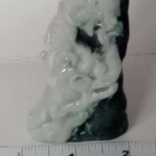 翡翠A玉，雙面雕刻鳥語花香擺件，亦可作手把件用，高約三點五寸，圓滑好水頭，陰陽...