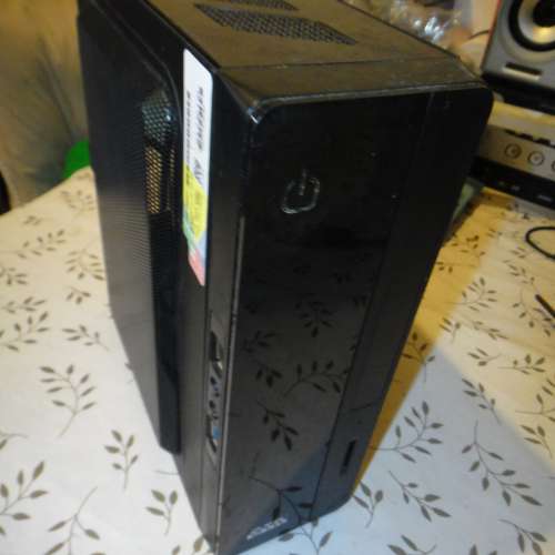 GTR ITX機箱 200W火牛 包螺絲、十字座架、電源線