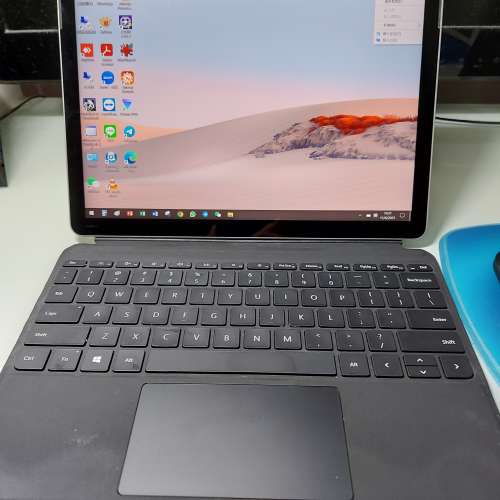Microsoft surface go 4G +64G送原裝Type Cover keyboard 及藍芽Surface mouse