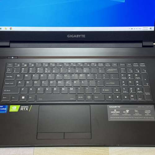 17.3” 144Hz Gigabyte G7 (2022) i7-11800H 3050Ti Gaming Laptop