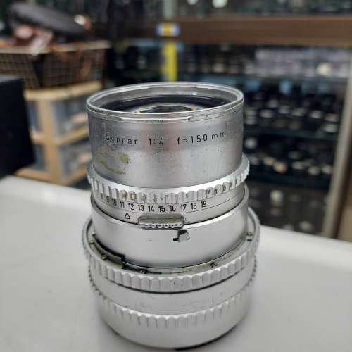 HASSELBLAD 500CM + 6x6 BACK  HASSELBLAD CARL ZEISS SONNAR 150MM F4 BLACK