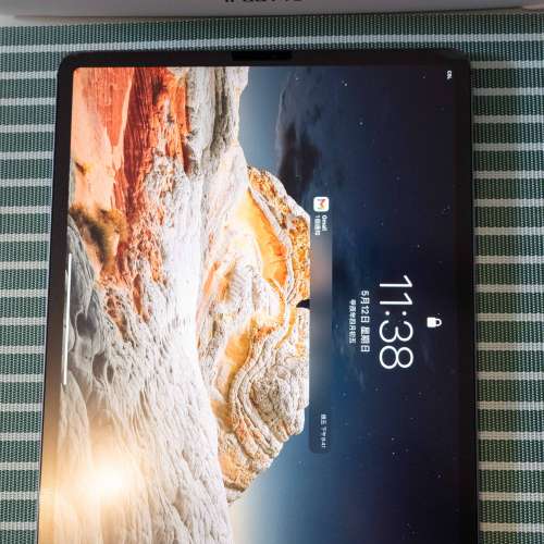 iPad Pro 12.9 四代 512G +4G 行貨過保 + 原廠Magic keyboard