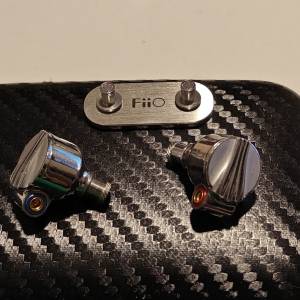 FiiO FD5 旗艦入耳式動圈耳機