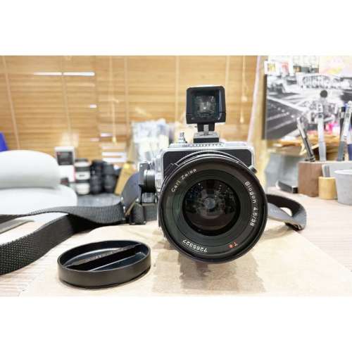 Hasselblad 903SWC ( Biogon T* 38mm f/4.5 Lens) 903 SWC