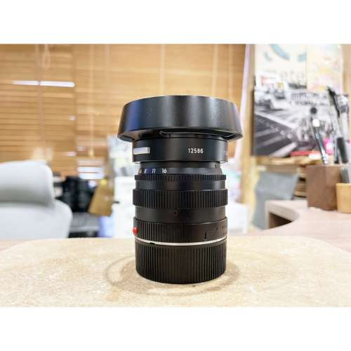 Leica Summilux-M 50mm F/1.4 V2 Black (golden coating/late batch)