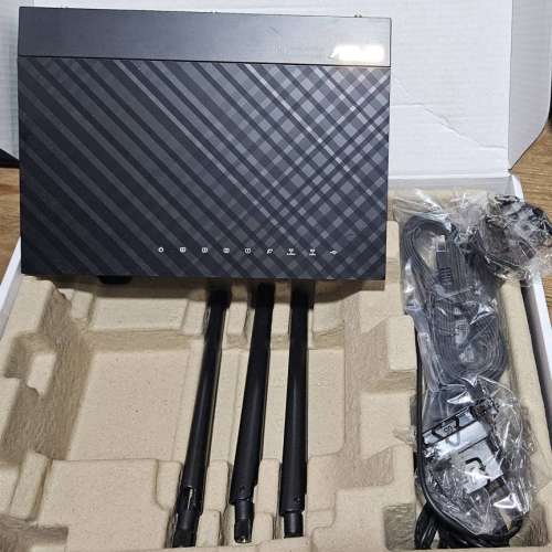 ASUS RT-A66U AC1750 GIGALAN ROUTER