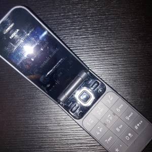 Nokia 2720 Flip 2G/3G/3.5G/4G 經典功能型手提電話 諾基亞 折疊手機 折機復刻