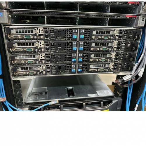 多部伺服器出手