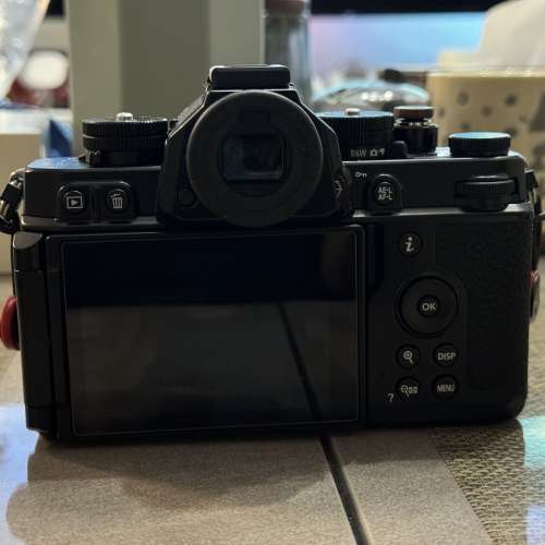 99% New 水貨 Nikon ZF ( 有中文Menu )+ Z 40MM F2 SE + Nikon AR-11 + Neewer L-s...
