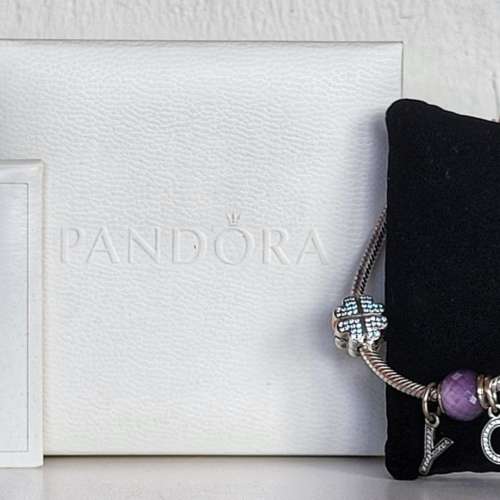 丹麥Pandora 紫鑚石, YC雙字母, 四心葉閃石, 蛇形手鏈, 100%全新,港行