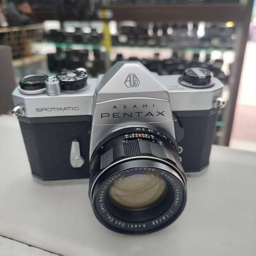 PENTAX SPOTMATIC SP + SUPER TAKUMAR 55MM F1.8 90% NEW