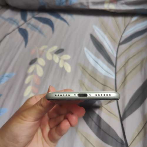 iPhone SE 2nd Gen 128 GB White