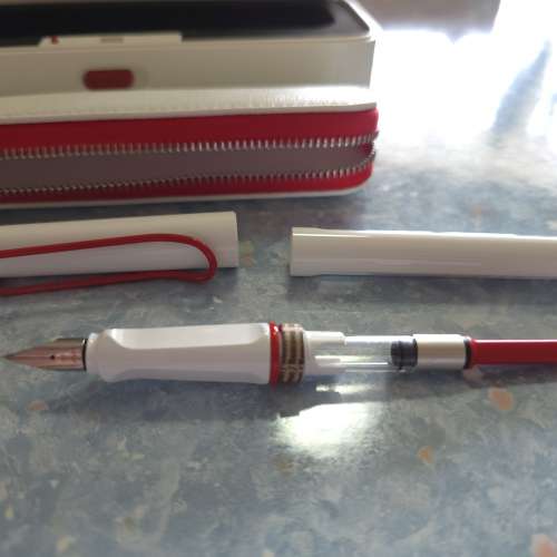 Lamy Safari Christmas 紅白聖誕 (2019年限定) 鋼筆 EF