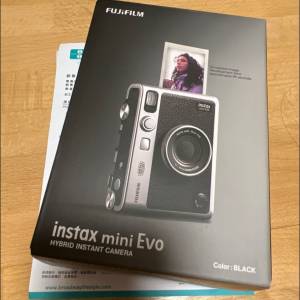 「100%全新港行一年原保」Fujifilm Instax Mini Evo (黑色）兩用即影即有相機
