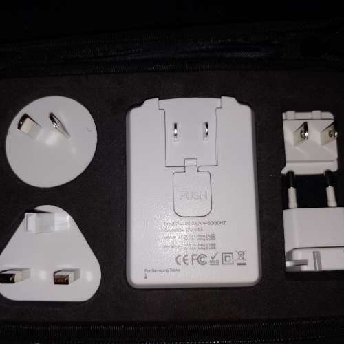 USB電源轉接器 USB power adapter 萬用 多國 旅行套裝