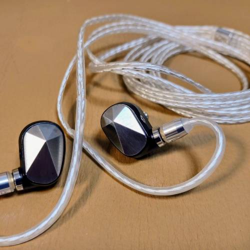 Campfire Audio x Astell&Kern Pathfinder 聯成耳機