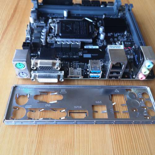 (新淨ITX) Gigabyte H310N 2.0底板連背板(運作正常)