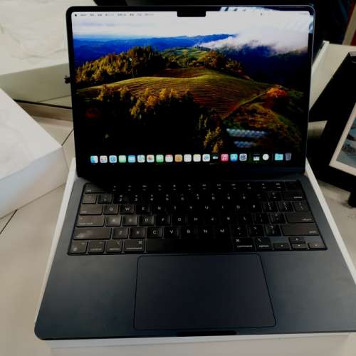 99% New  Macbook Air M2 13.6", 2023, 8CPU+10GPU, 8GB 256 SSD