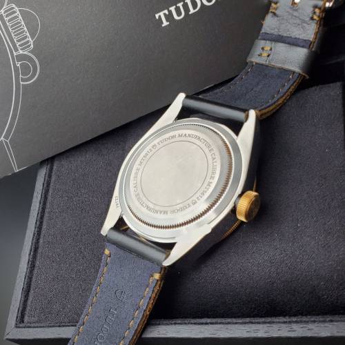 (全新陳列品狀態有5年保養) Tudor Heritage Black Bay 79733N