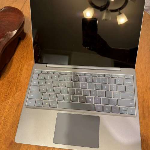 Windows Surface Laptop Go (2年99%新)