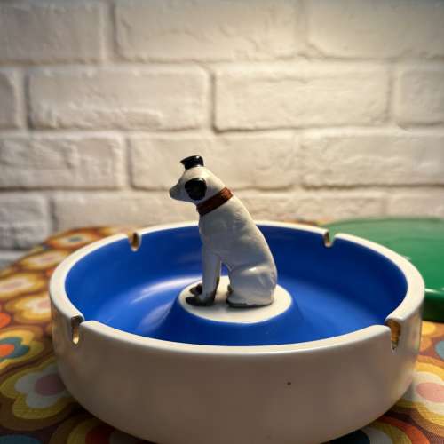 出售 nipper rca victor煙灰缸一個，整體約九成新，直徑約19cm,有意請pm我，謝謝