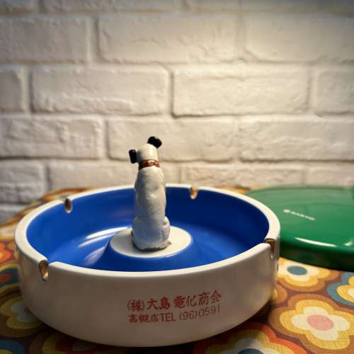 出售 nipper rca victor煙灰缸一個，整體約九成新，直徑約19cm,有意請pm我，謝謝