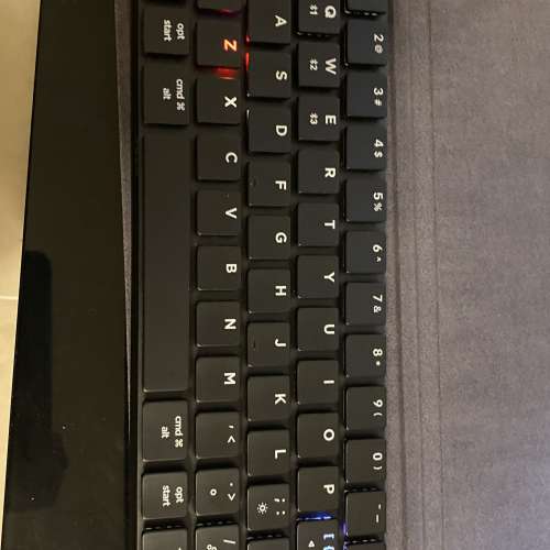 二手黑色nuphy f1 RGB機械鍵盤/keyboard  九成新，功能正常 旺角試機  資料請參考 ...