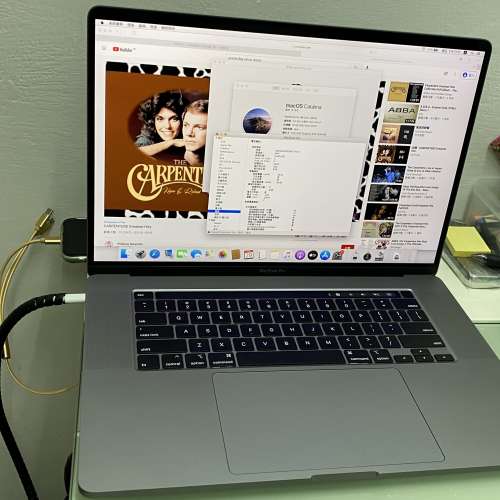 2019 macbook pro 16吋,四個usb type c 頭  雙系統行macOS及windows 10   2.6Ghz 6...