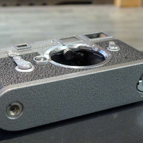 Leica M3 Hammertone paint by Kanto Camera