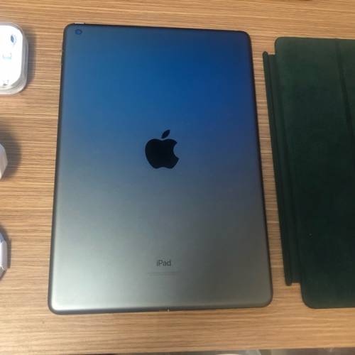 Black - Full set 99%new iPad 9 256gb WiFi only  one month warranty