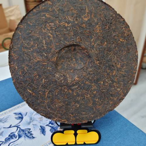 2003年金芽熟鐵餅普洱茶葉熟茶餅