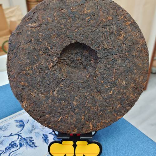 2004年紅大益7262熟餅普洱茶葉熟茶餅