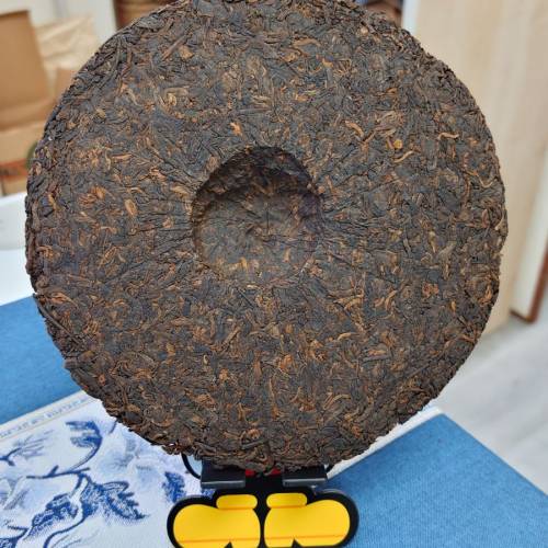 2003年龍馬熟餅普洱茶葉熟茶餅