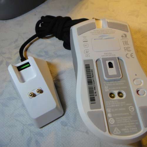 Razer Viper Ultimate 超高速無線遊戲鼠標 (RC30-030501)