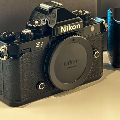 Nikon ZF行貨，z40mm f/2水貨，原廠ZF-GR1手柄