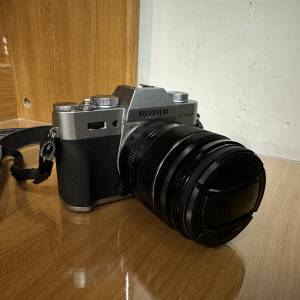 Fujifilm X-T10 with XF 18-55mm