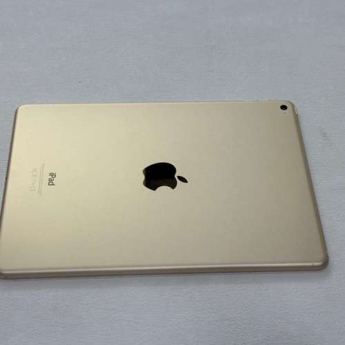 iPad Air 2 64gb,港行金色，所有功能正常！屋企睇片粗用一流！