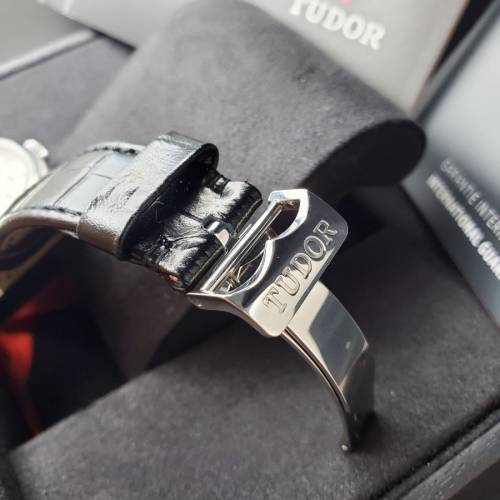 (全新陳列品狀態有5年保養) Tudor 56000