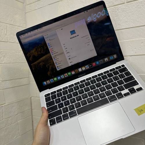 MacBook air 13寸 a2337 256gb
