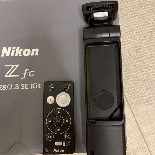 有盒 Nikon Zfc 28/2.8 SE kit w/ smallrig grip 連手柄 連ML-L7 Bluetooth remote...