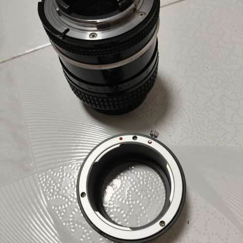 Nikon Nikkor 105mm F2.5 Lens