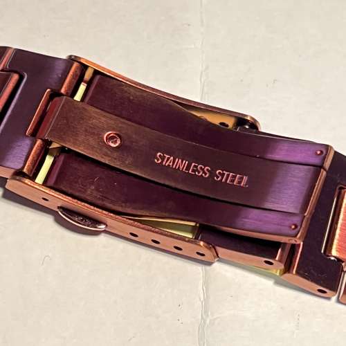 Casio GMW-B5000RD-4錶帶