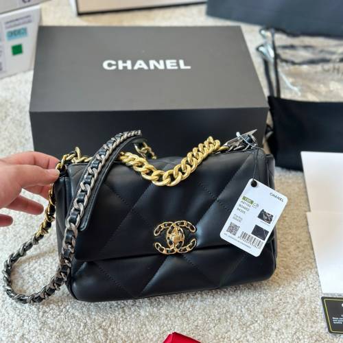 Chanel19手袋口蓋包